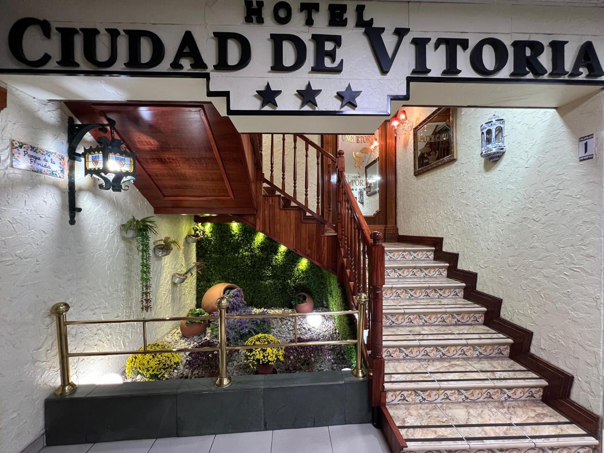 Hotel Ciudad De Vitoria Santiago Exterior foto